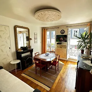 Sainte Elisabeth - Republique Apartment