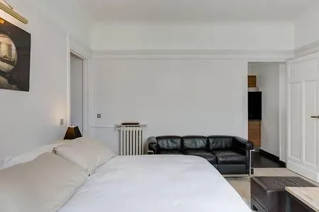 Apartment Appartement Champs Elysees Paris